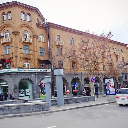 Abovyan 36 Apt & Tour Yerevan Ngoại thất bức ảnh