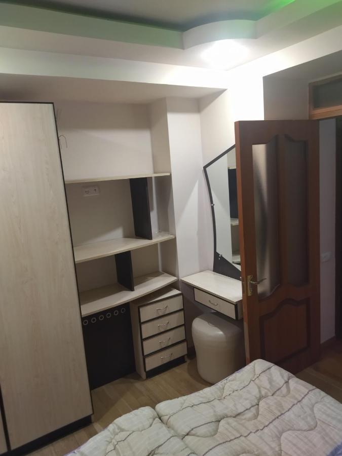 Abovyan 36 Apt & Tour Yerevan Ngoại thất bức ảnh